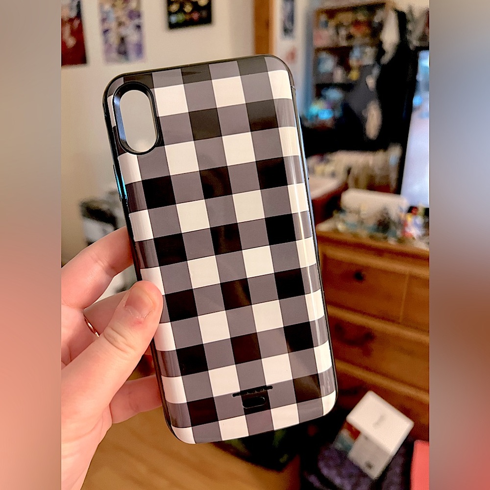 Authentic Casely Charging Phone Case for iPhone XS Max (Checkered Black & White)